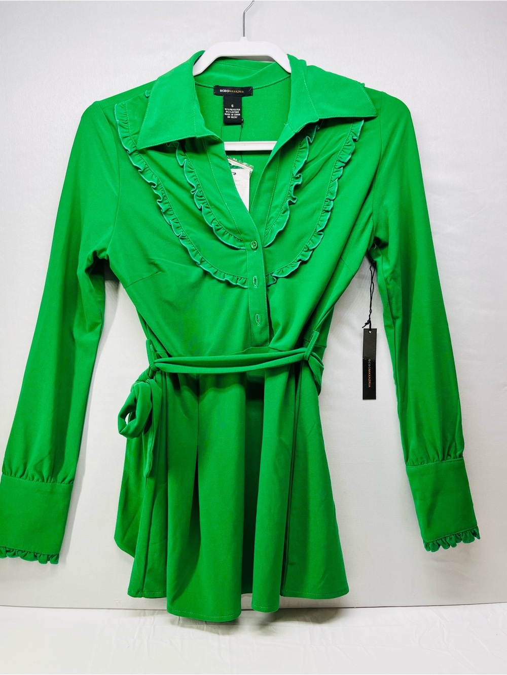 BCBGMaxAzria Green Ruffle-Trim Belted‎ Blouse
